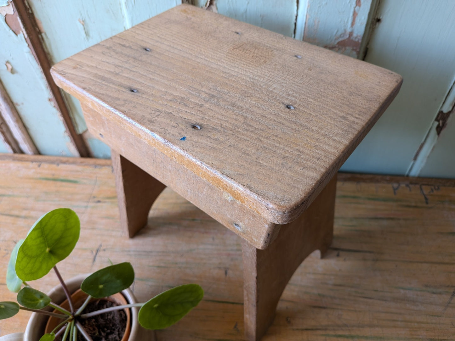 Vintage Step Stool Milk Wooden Seat Farmhouse Old Solid Splayed Leg Wood Prop 