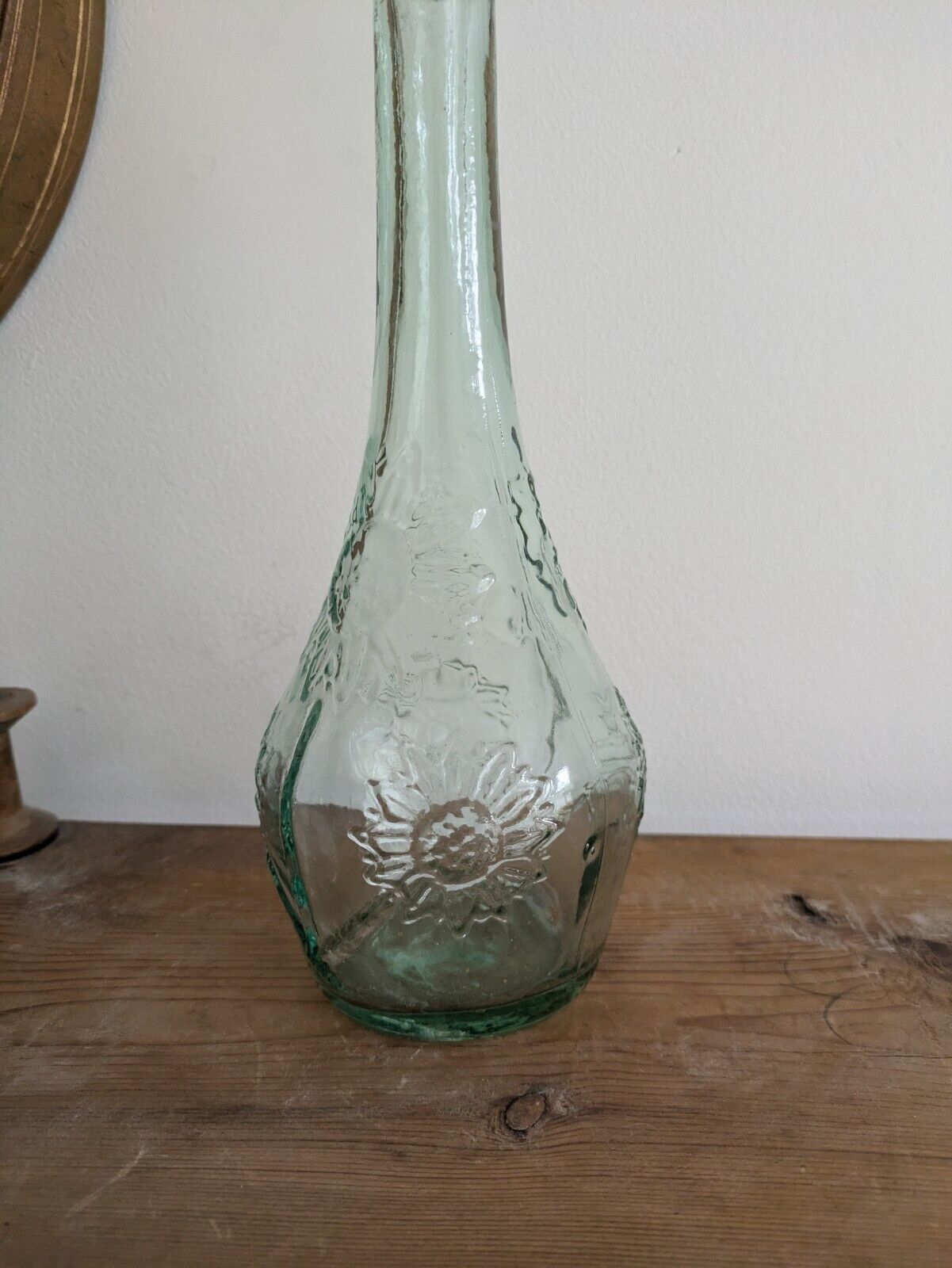 VINTAGE ART GLASS GENIE BOTTLE DECANTER WITH SUN FLOWERS NO STOPPER PRESSED Vgc