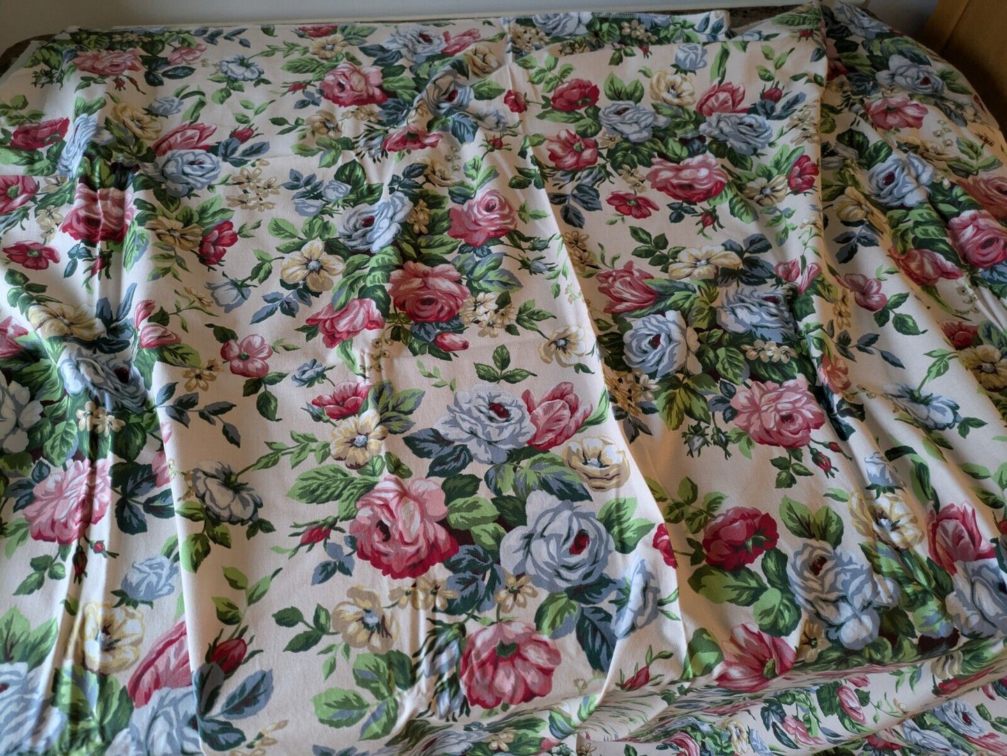 100% Cotton Fabric 'CHELSEA' 2.3 METRES Prestigious Textiles Cabbage Rose Floral