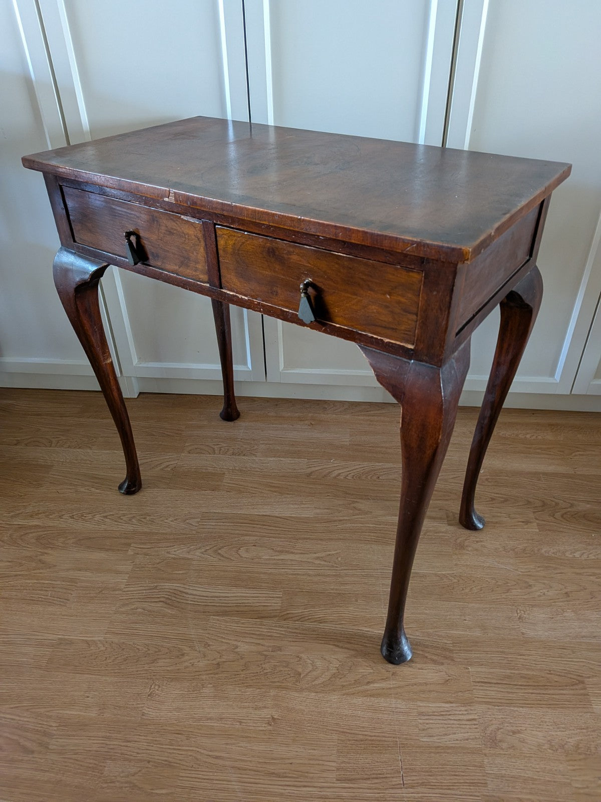 Antique Vintage Walnut Lowboy / Side Table Desk Queen Anne Cabriole Legs Veneer 