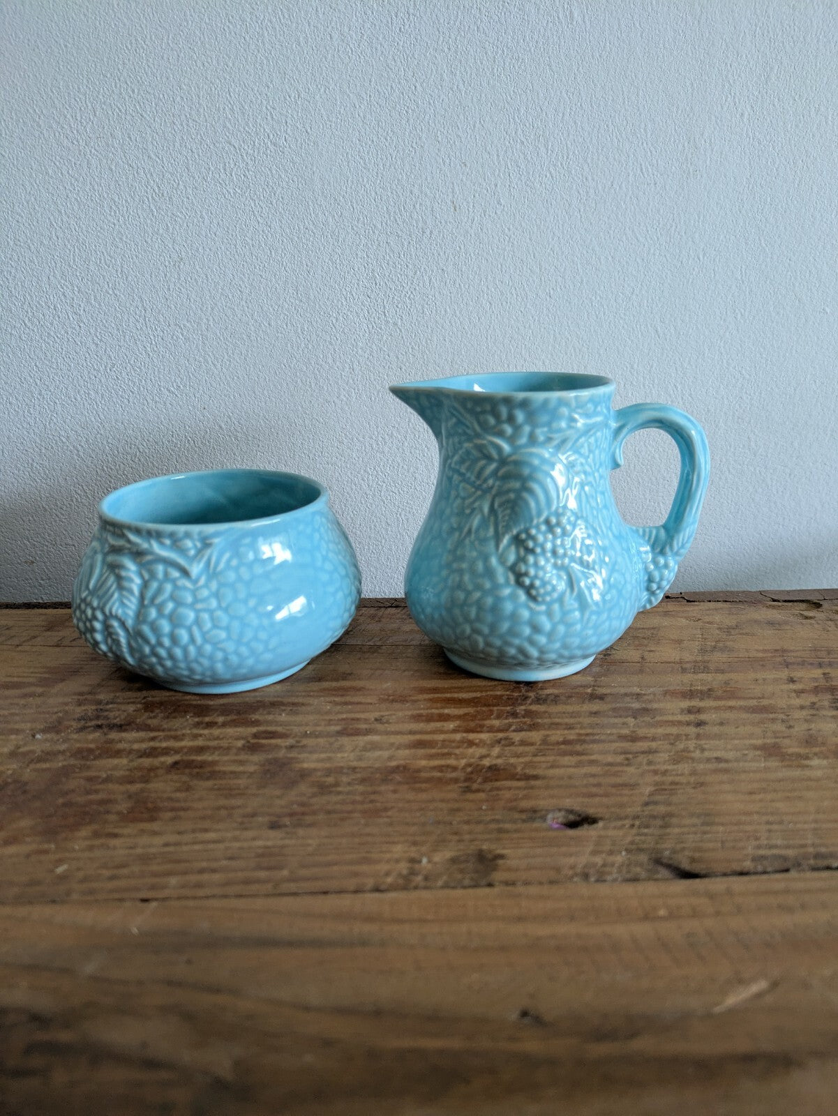 Vintage WADE England TEA SET Milk Pitcher/Creamer/Sugar Turquoise Blue Jug Prop