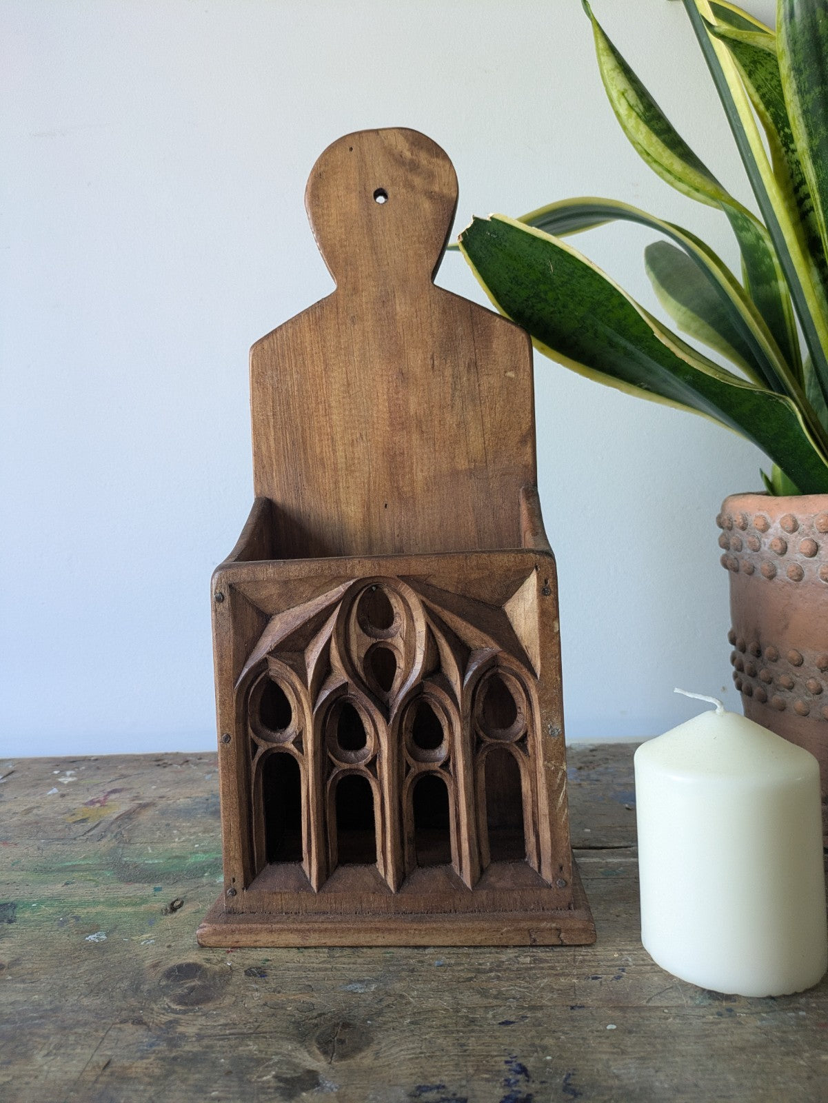 RUSTIC CARVED WOODEN COUNTRY HOUSE GOTHIC CHURCH STYLE CANDLE BOX WALL SCONCE!