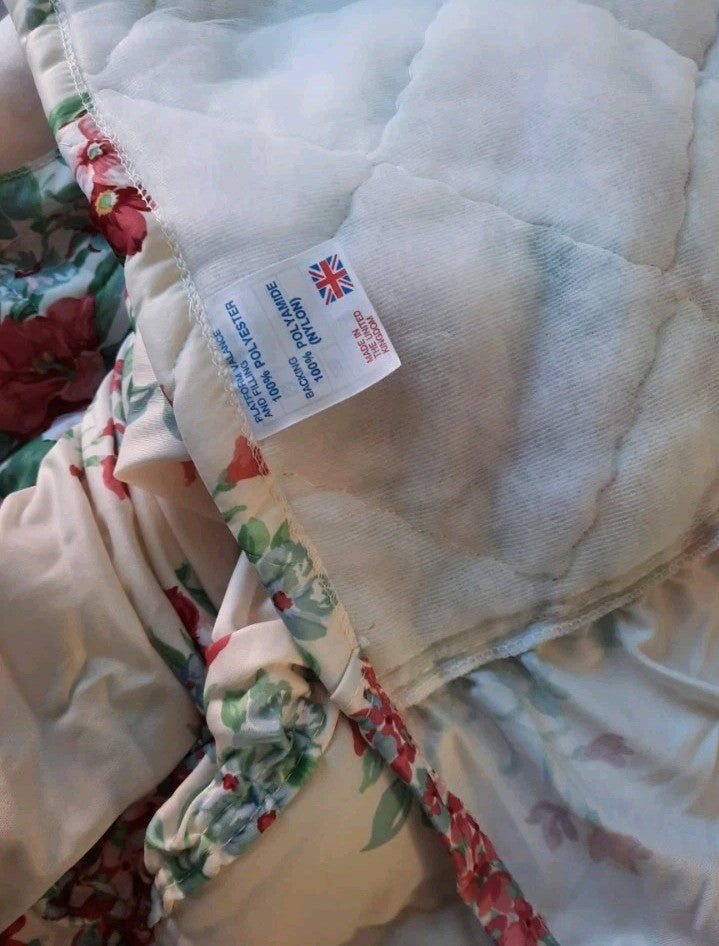 Vintage style DOUBLE floral rose QUILTED TOPPER bedding fabric chintz FRILL EDGE