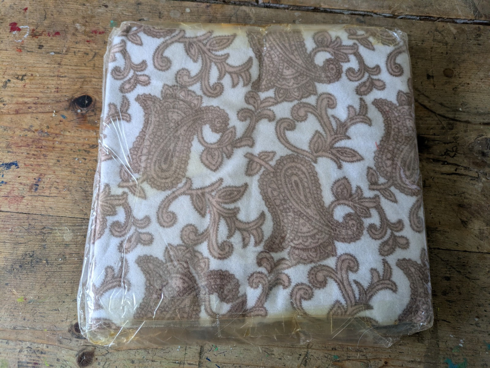 2x vintage pillow case Retro polycotton Brown patterned BNWT Prop New Pair Bed