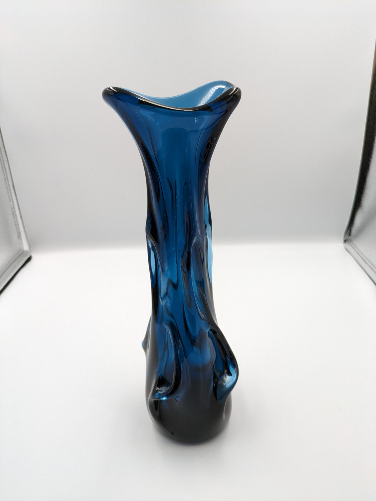 Jan Beranek blue Czech Skrdlovice Blue Glass Pulled Lobe Vase, 1960s Midnight