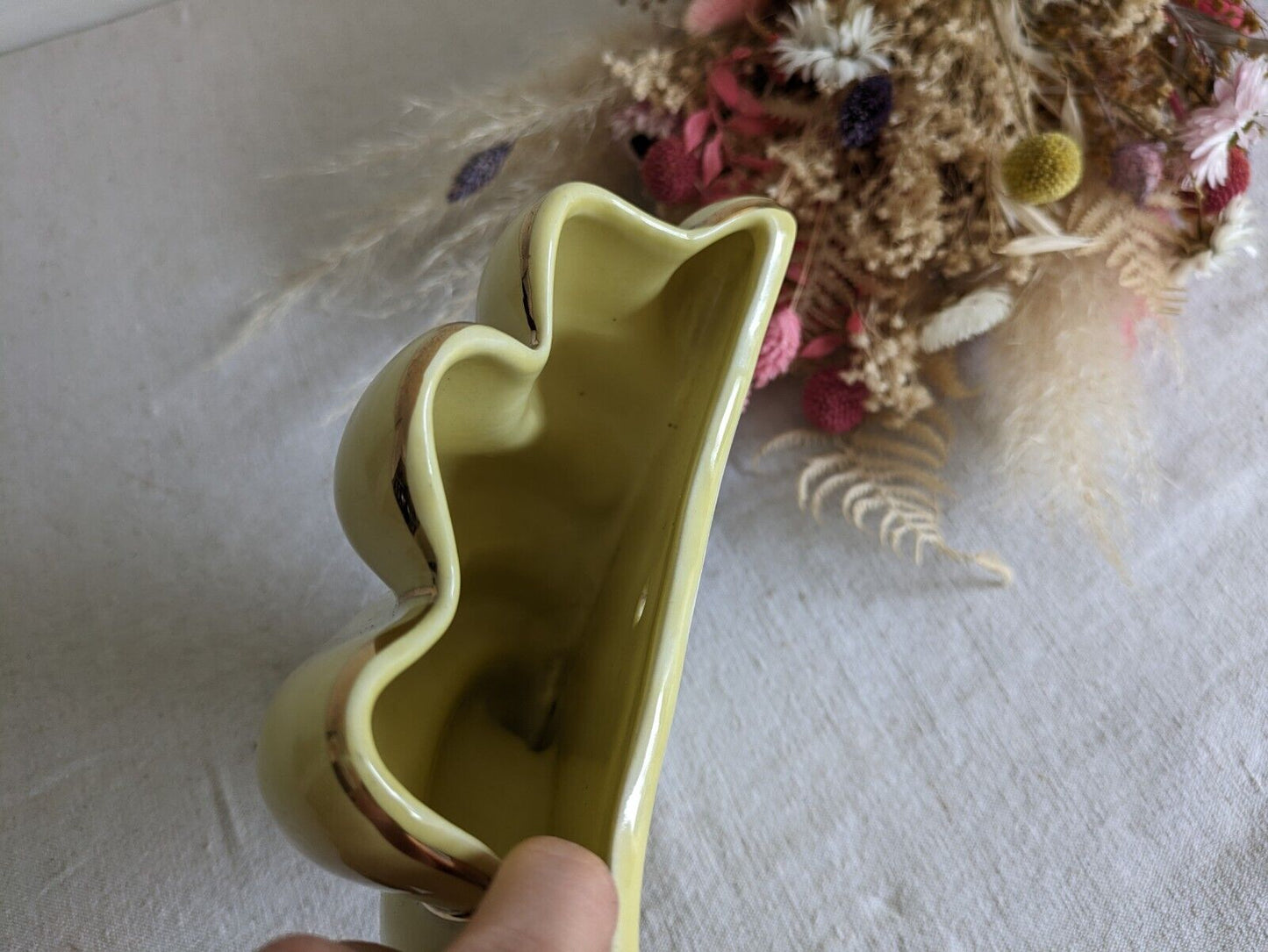 Vintage Sadler Ceramic Wall Pocket Yellow MCM 50s 60s Vase Shell Lemon 22ct Gold