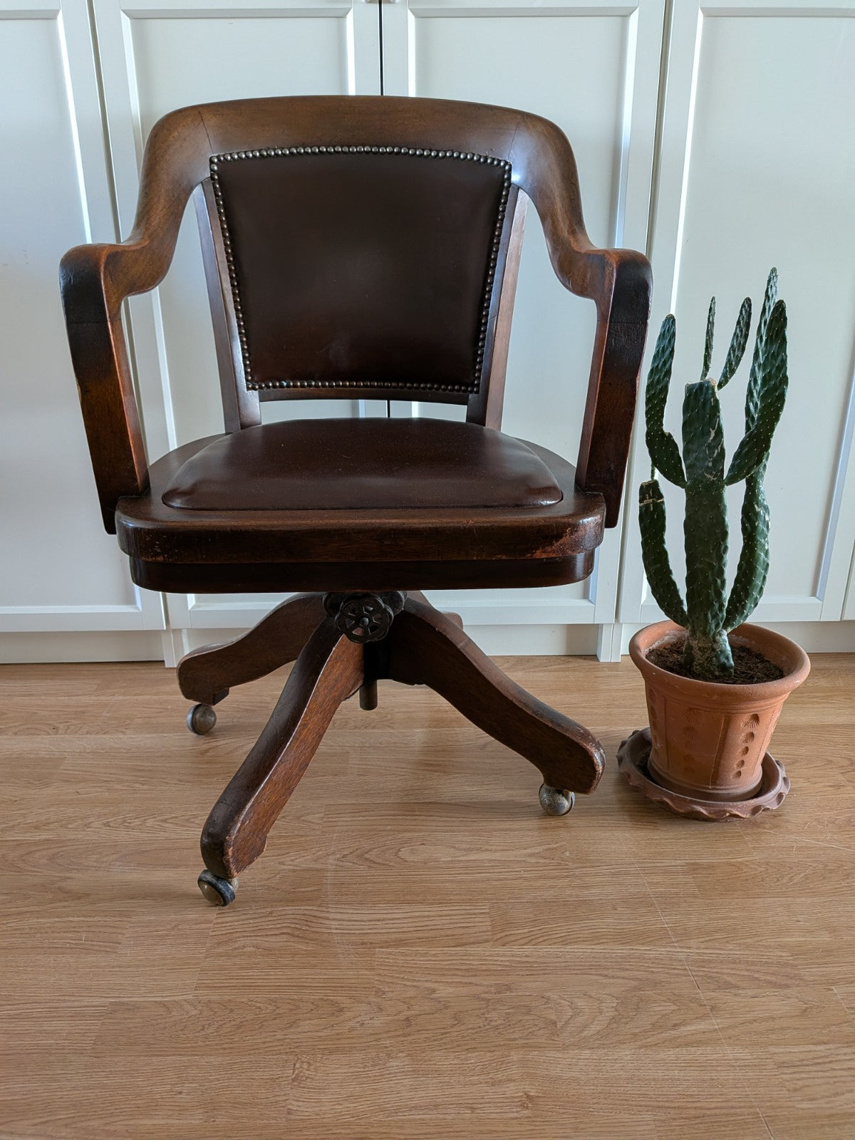 Swivel Office Desk Chair Oak Edwardian Antique Factory Captains Home Leather Vgc
