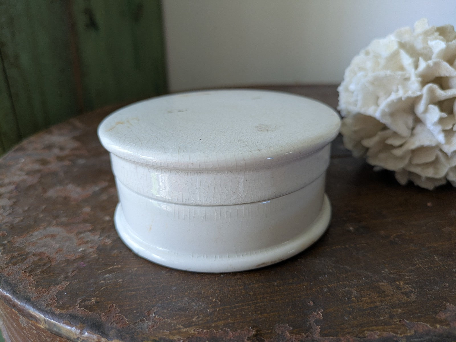 Antique Victorian Ironstone Chemist Apothecary Pot With Lid Plain White Vintage 
