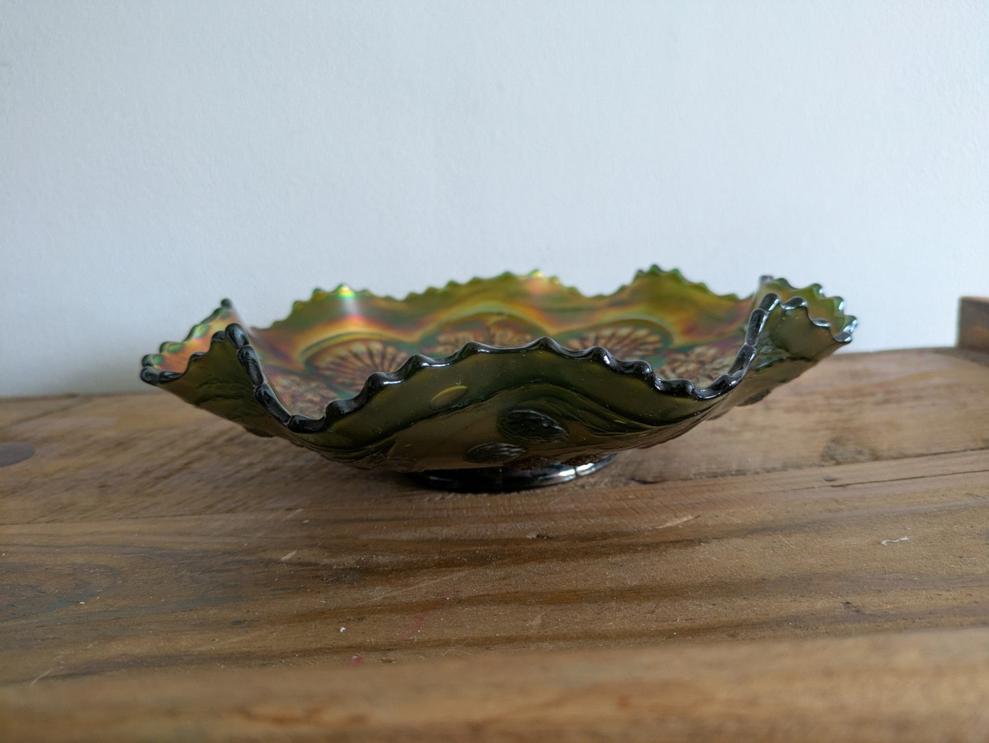 Fenton Peacock & Grape Green Iridescent Carnival Glass Ruffled Bowl Antique Rare