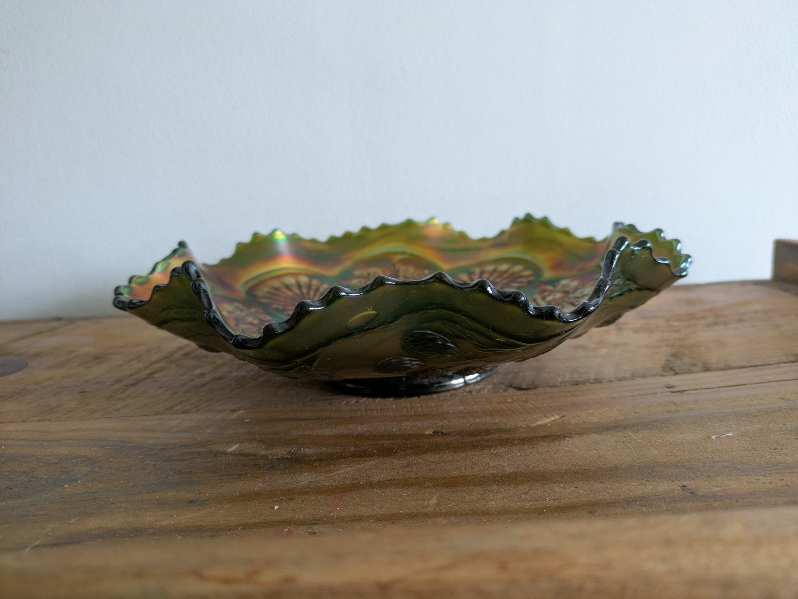 Fenton Peacock & Grape Green Iridescent Carnival Glass Ruffled Bowl Antique Rare