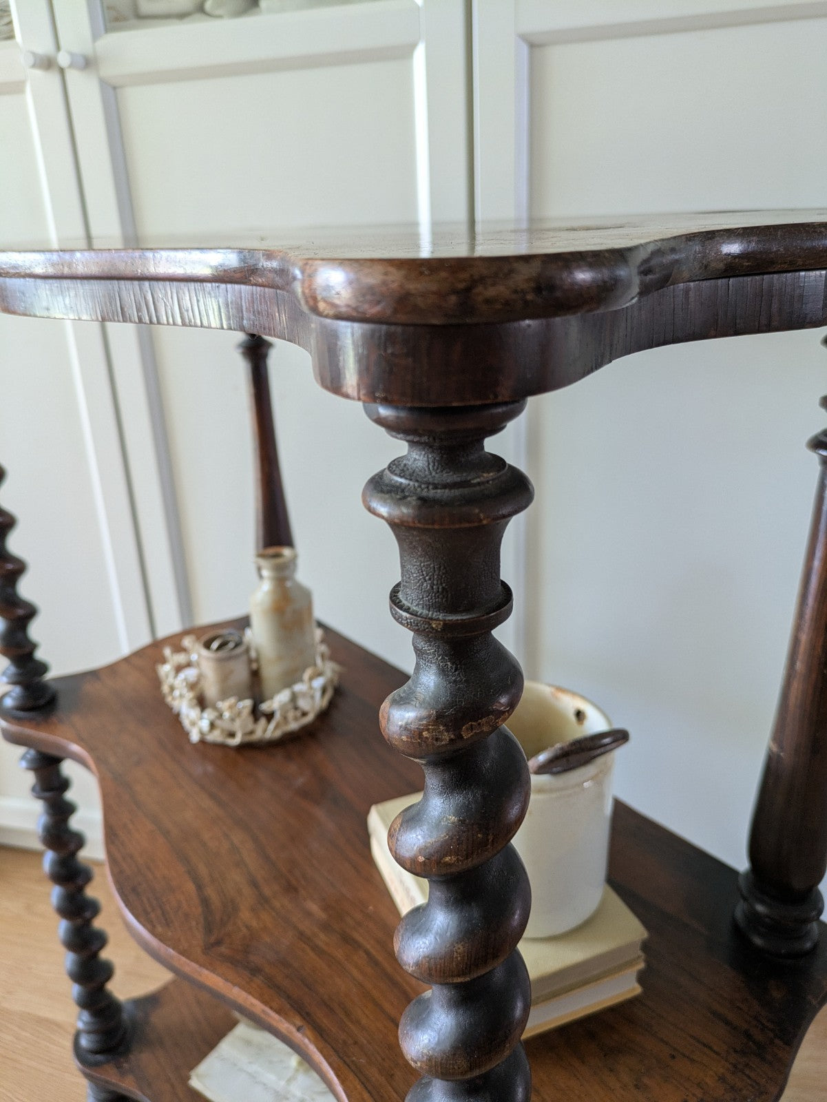 Antique Victorian Whatnot Mahogany Shelves Barley Twist Turned Legs Bookcase 