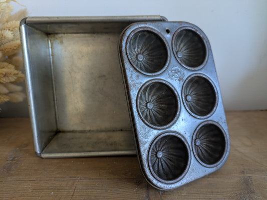 Vintage Tala Metal Tin Fluted Muffin Cupcake Baking Pan Rustic Kitchen Decor Old