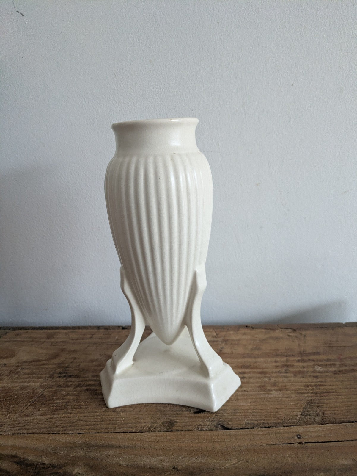 Sylvac Ware Vase Urn Shaped Vial On Pedestal 629 Rare White Mantle Prop Decor 