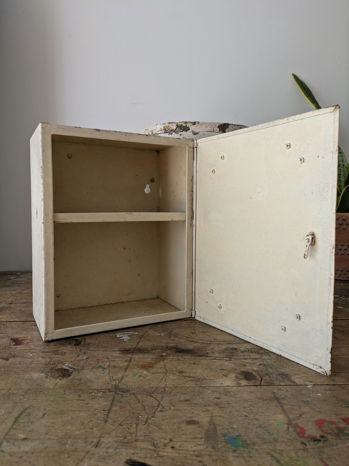 Vintage 1920s 30s Bathroom Metal Medical Wall Cabinet with Mirror Retro White 