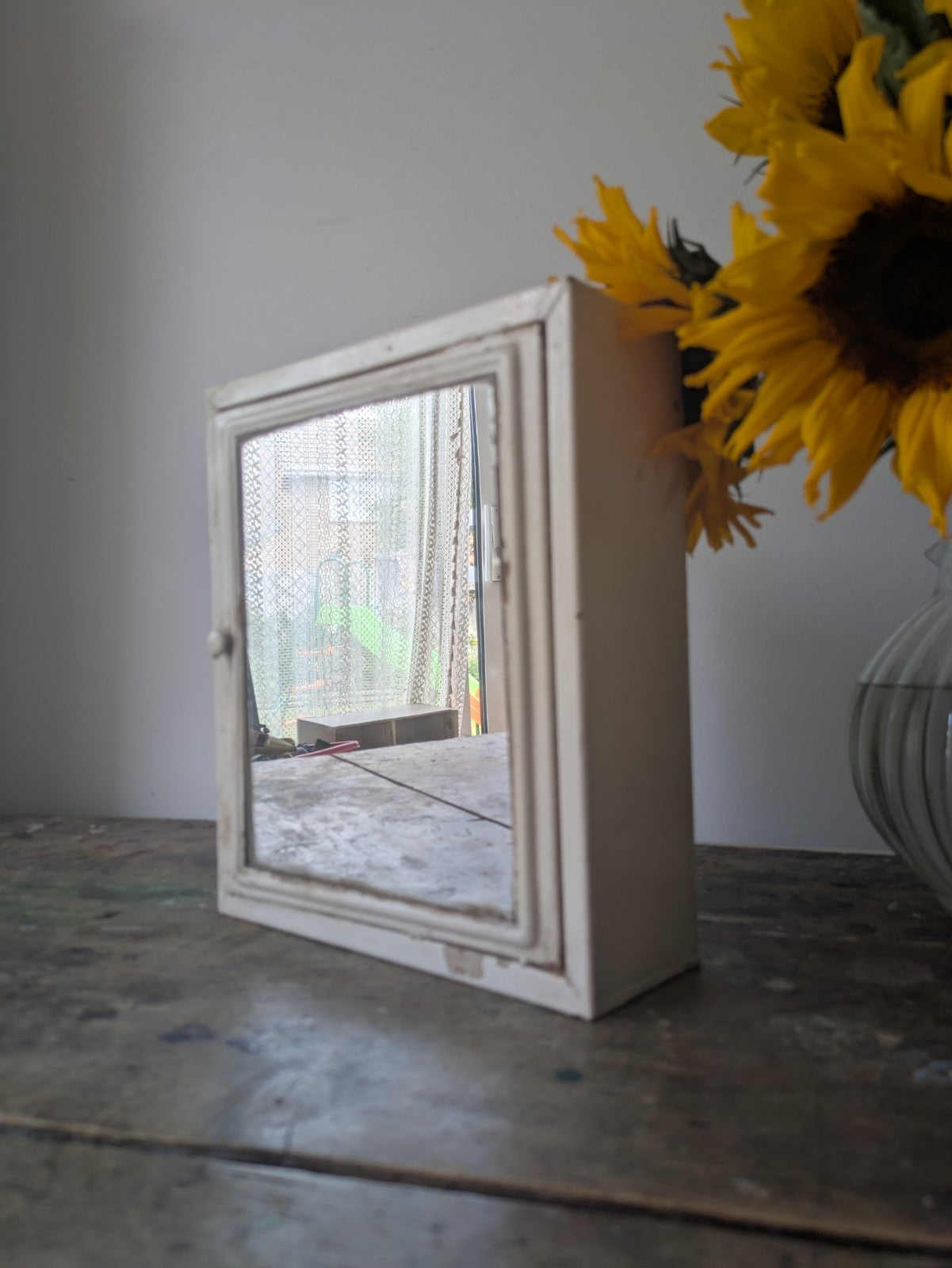 Vintage Mid-century Bathroom metal medical wall cabinet with mirror Retro White.