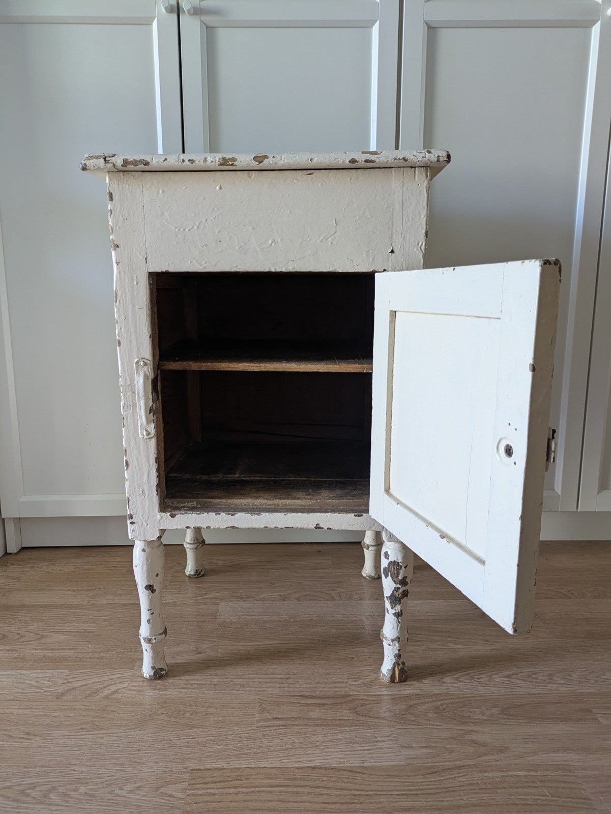 Vintage painted Chippy Bedside Vanity cabinet with Rail White Cupboard Table Old