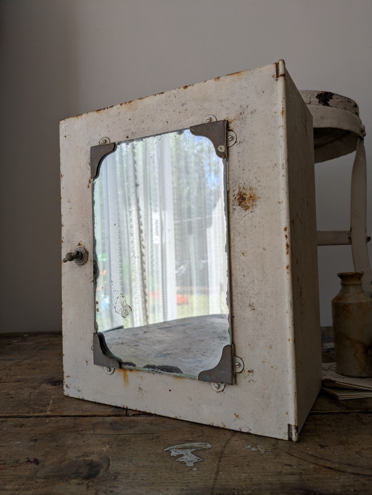 Vintage 1920s 30s Bathroom Metal Medical Wall Cabinet with Mirror Retro White 