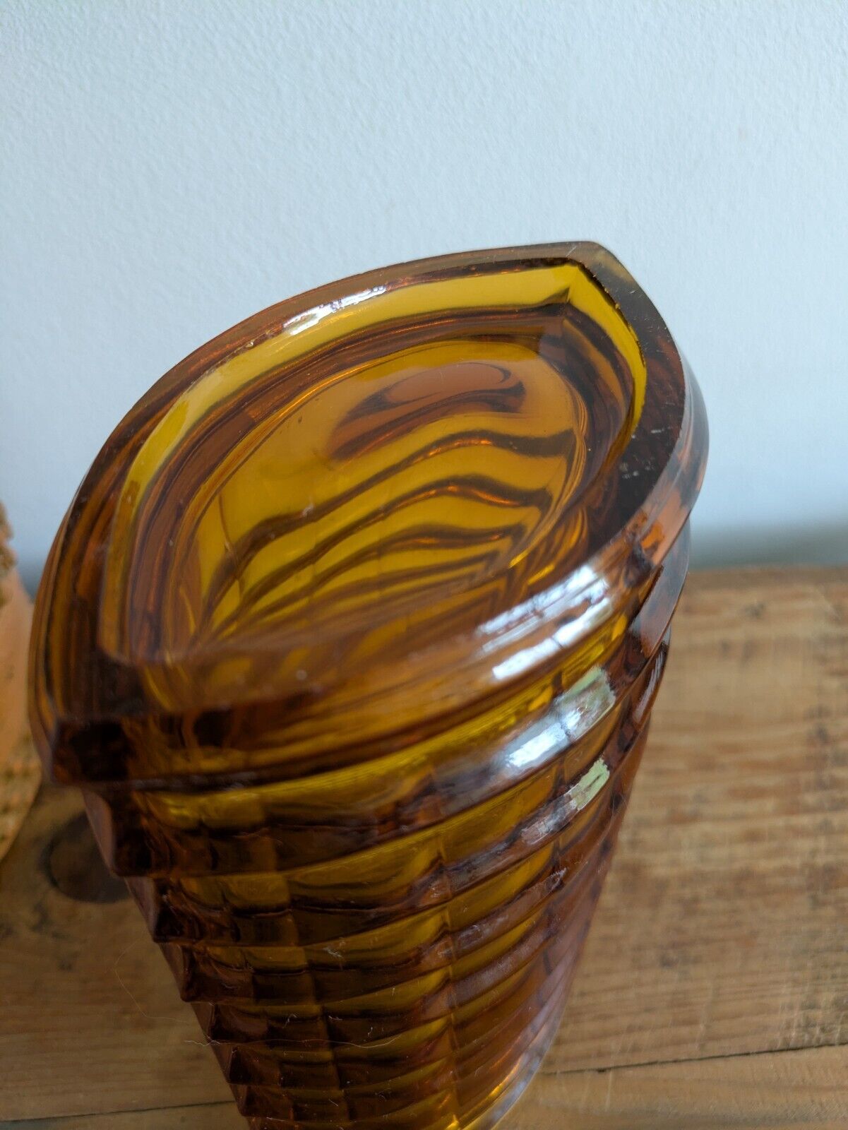 RARE 1975 Zabkowice Glass Works Amber Vase Jan Sylwester Drost New Look Optical 