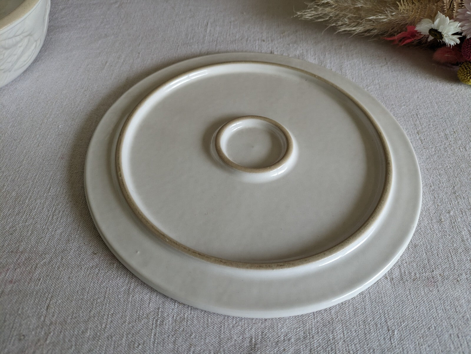 VTG XL White Embossed Harvest Fruit Ceramic Cheese Cake Dome Cloche Cover +Plate
