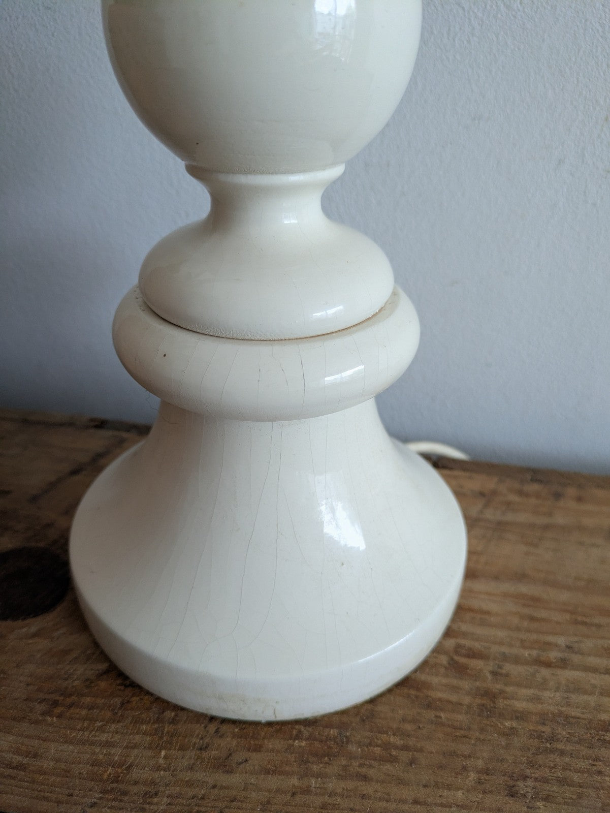 Mid 20th Century 1960s White Gloss Bobbin Table Lamp Wooden Bobble VTG Retro 