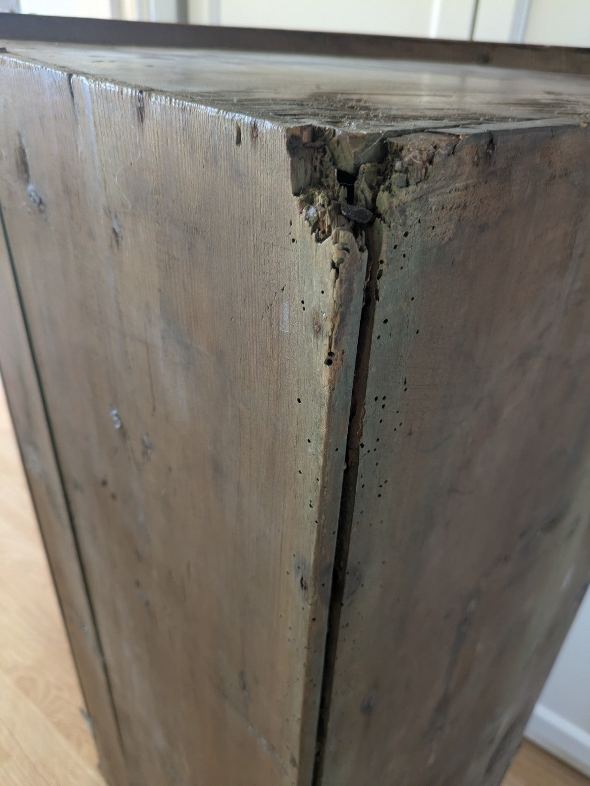 Antique Georgian Bow Fronted Wall Hanging Corner Cabinet Cupboard Shelves Wooden