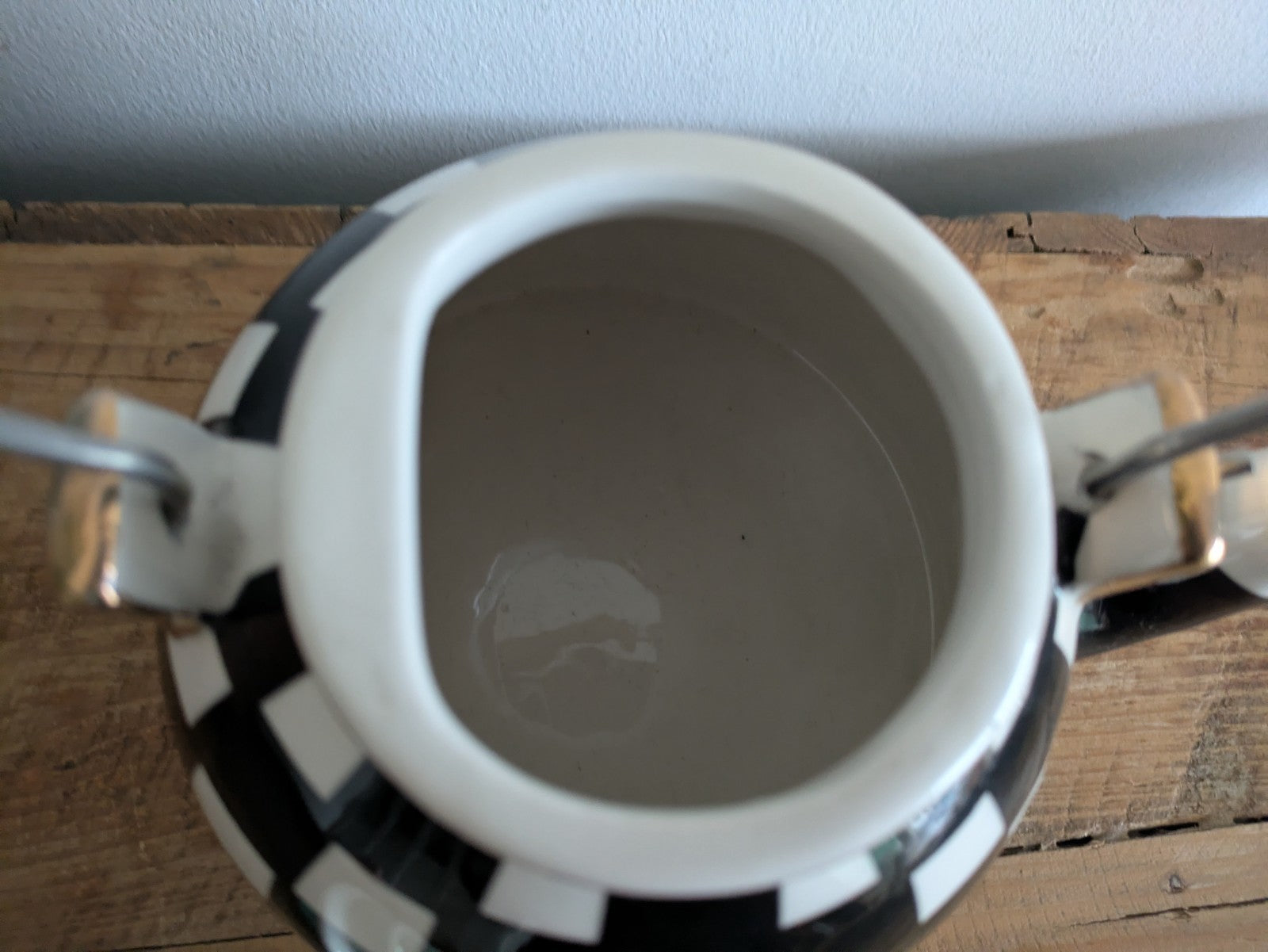 China Blue Tip Black And White Checkered Teapot With Lid MacKenzie Child Style