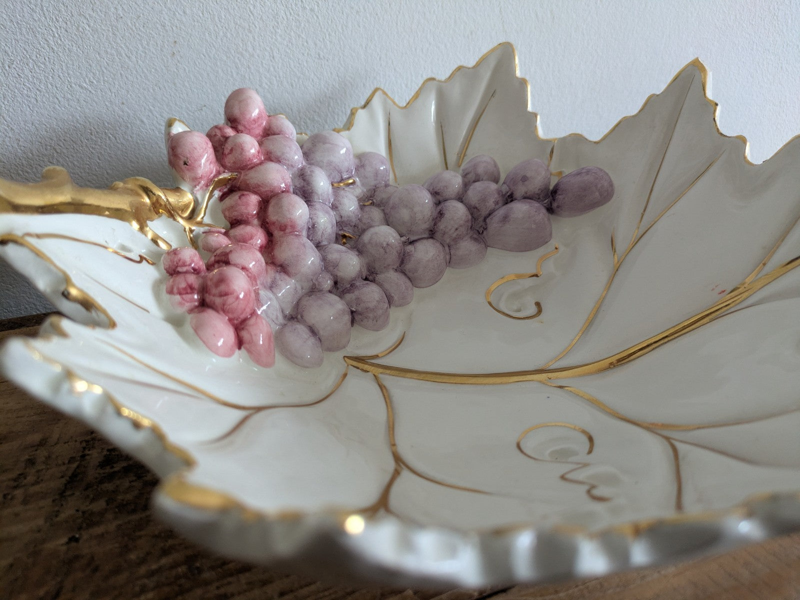 Vintage Majolica White Leaf & Grape Bowl Italy Platter Gilt Painted Capodimonte 