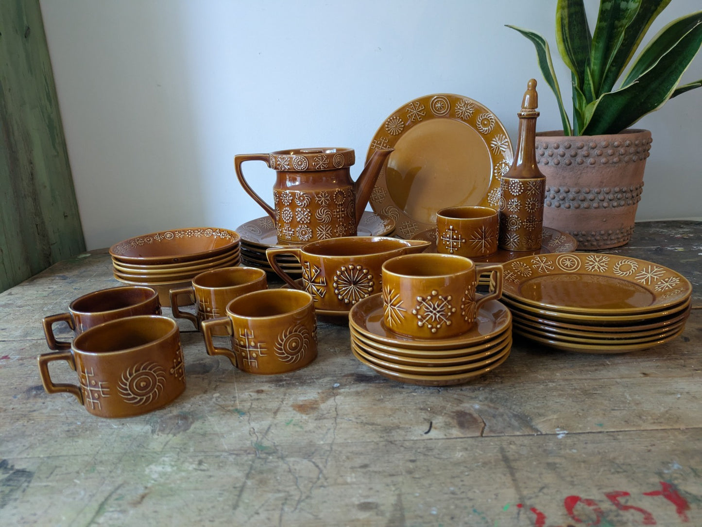 Portmerion Susan Williams Ellis Totem Dinner and Coffee Set Brown Retro Vintage 