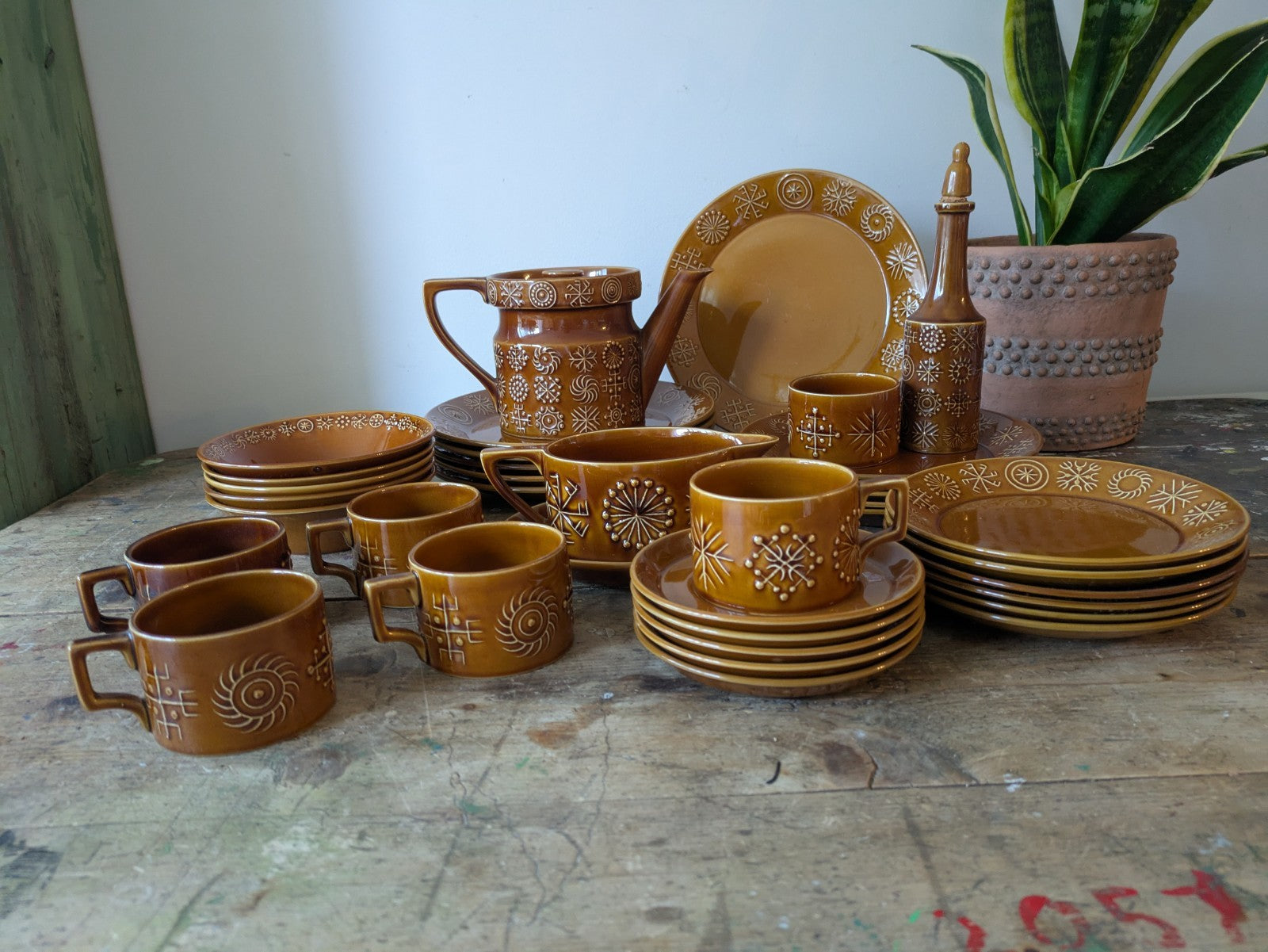 Portmerion Susan Williams Ellis Totem Dinner and Coffee Set Brown Retro Vintage 