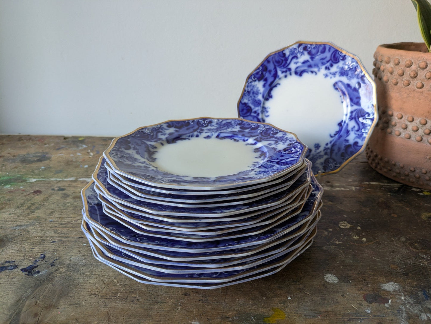 16 Piece Antique Vtg W. H. GRINDLEY Argyle Flow Blue Dinner Dessert Plates Set