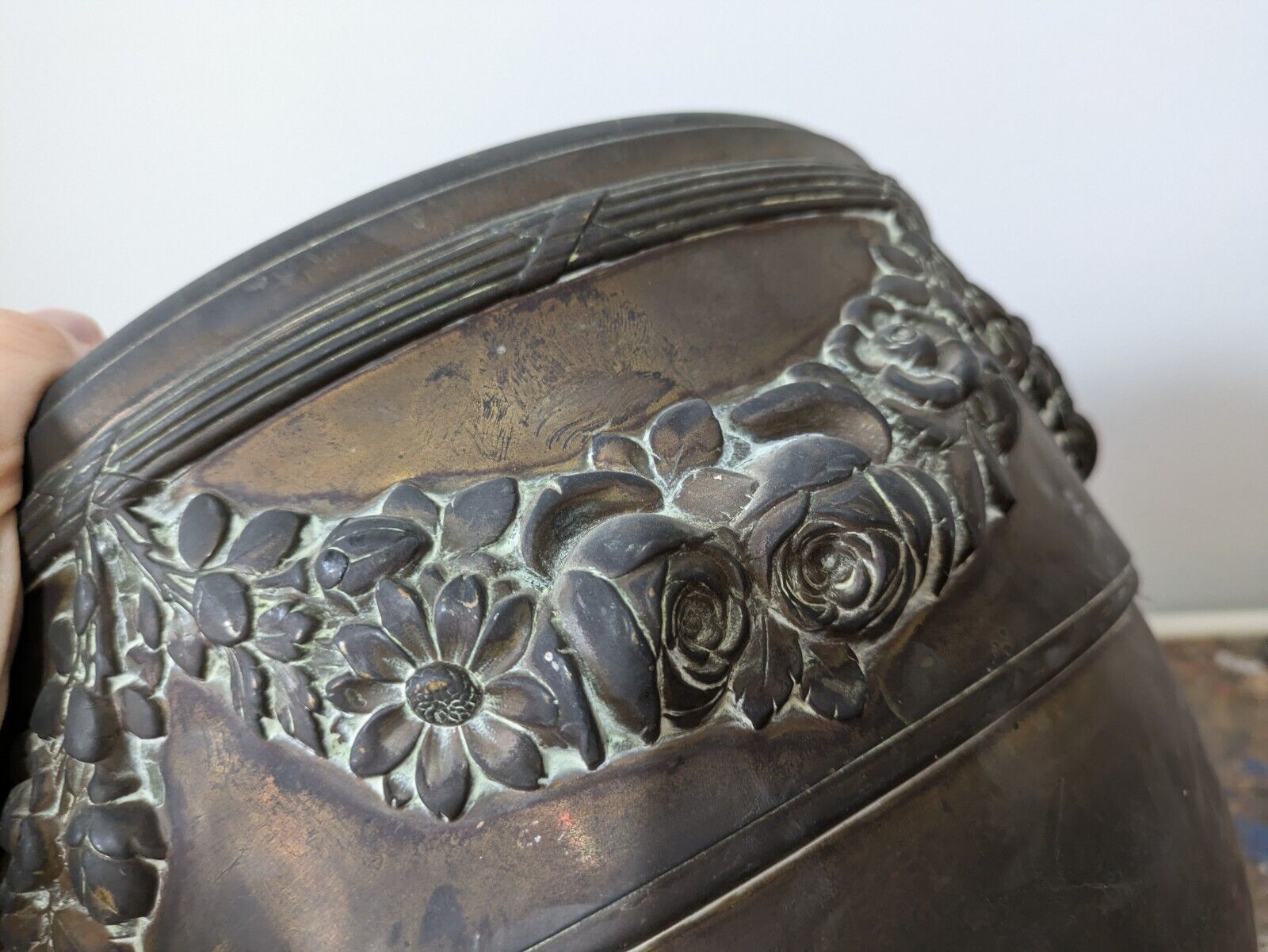 Antique Arts & Crafts Brass Planter Large Size Aspidistra Plant Pot Swags Floral