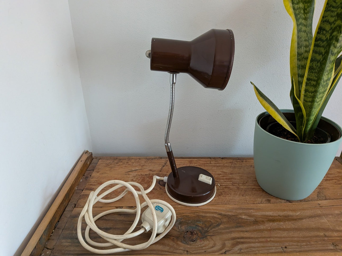 Vintage Brown Gooseneck Desk Lamp Veneta Lumi 70s Made in Italy Space Age Prova 
