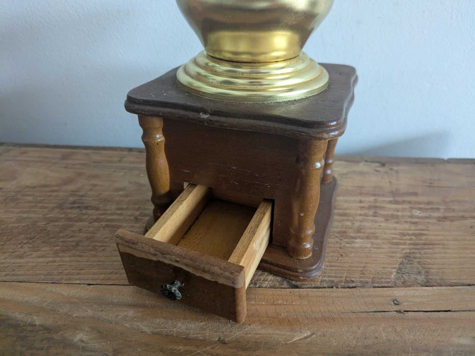 Vintage Wooden Manual Coffee Grinder Hand Crank Coffee Mill Drawer Rustic Kitche