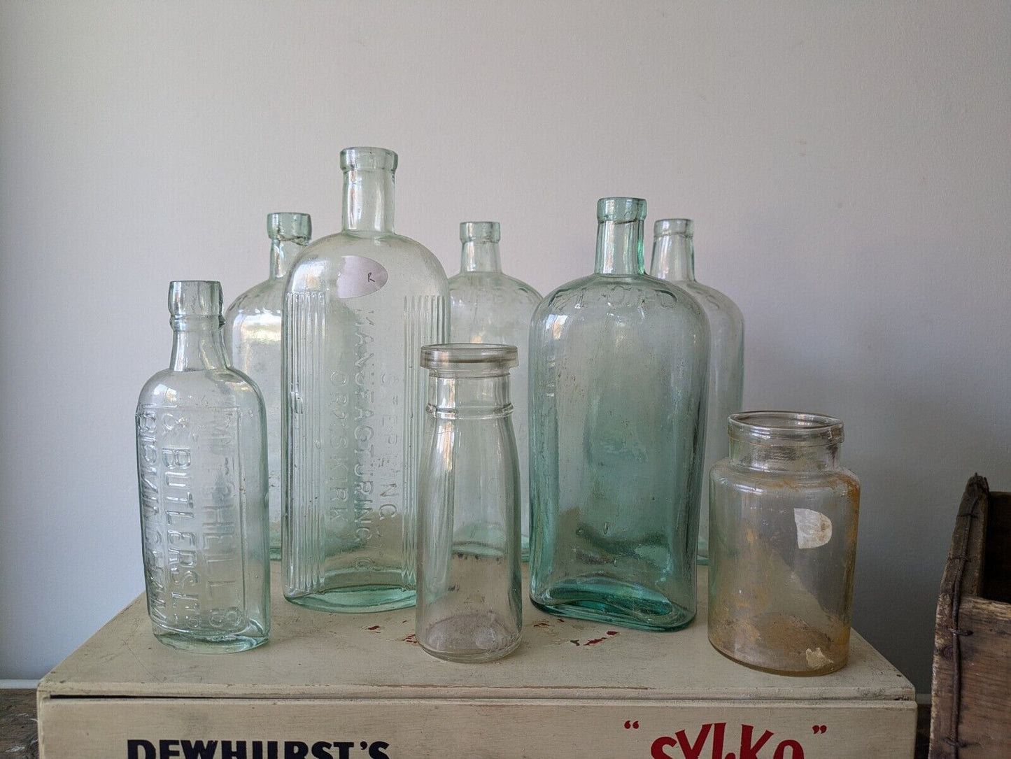 8x Antique Vintage Glass Bottles vase flower Scrubbs Chemist apothecary curved