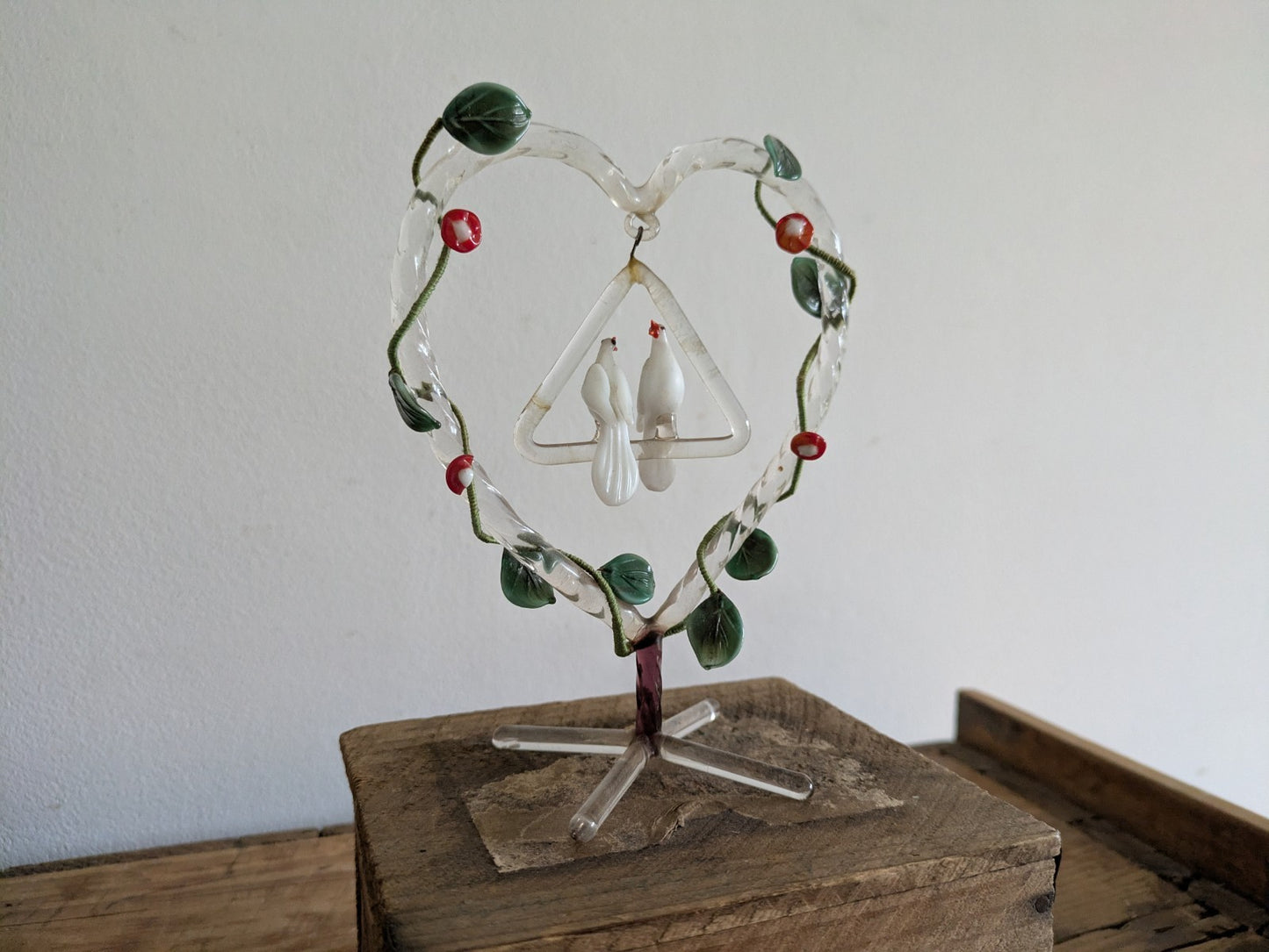 VTG Ornate Hand Blown Glass Wedding Cake Topper Heart Humming Birds Doves Leaves