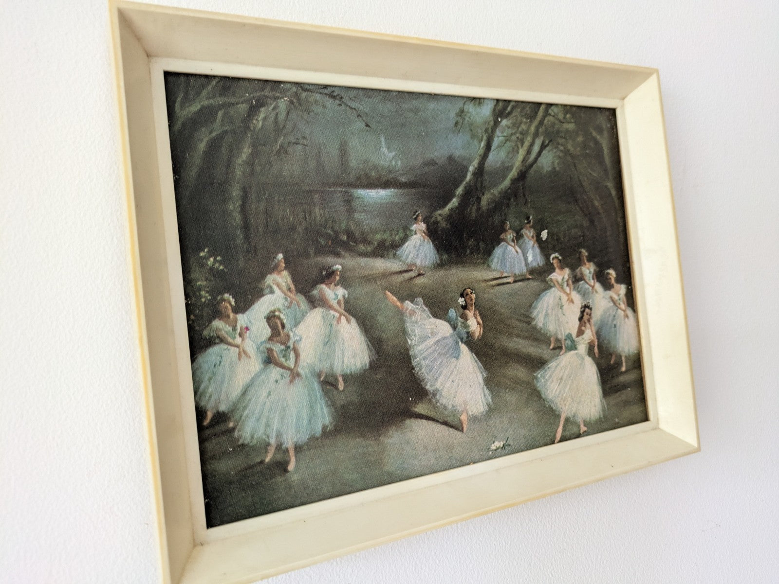 Vintage Giselle Print Of Ballet Swan Lake By Carlotta Edward’s Plastic Frame 70s