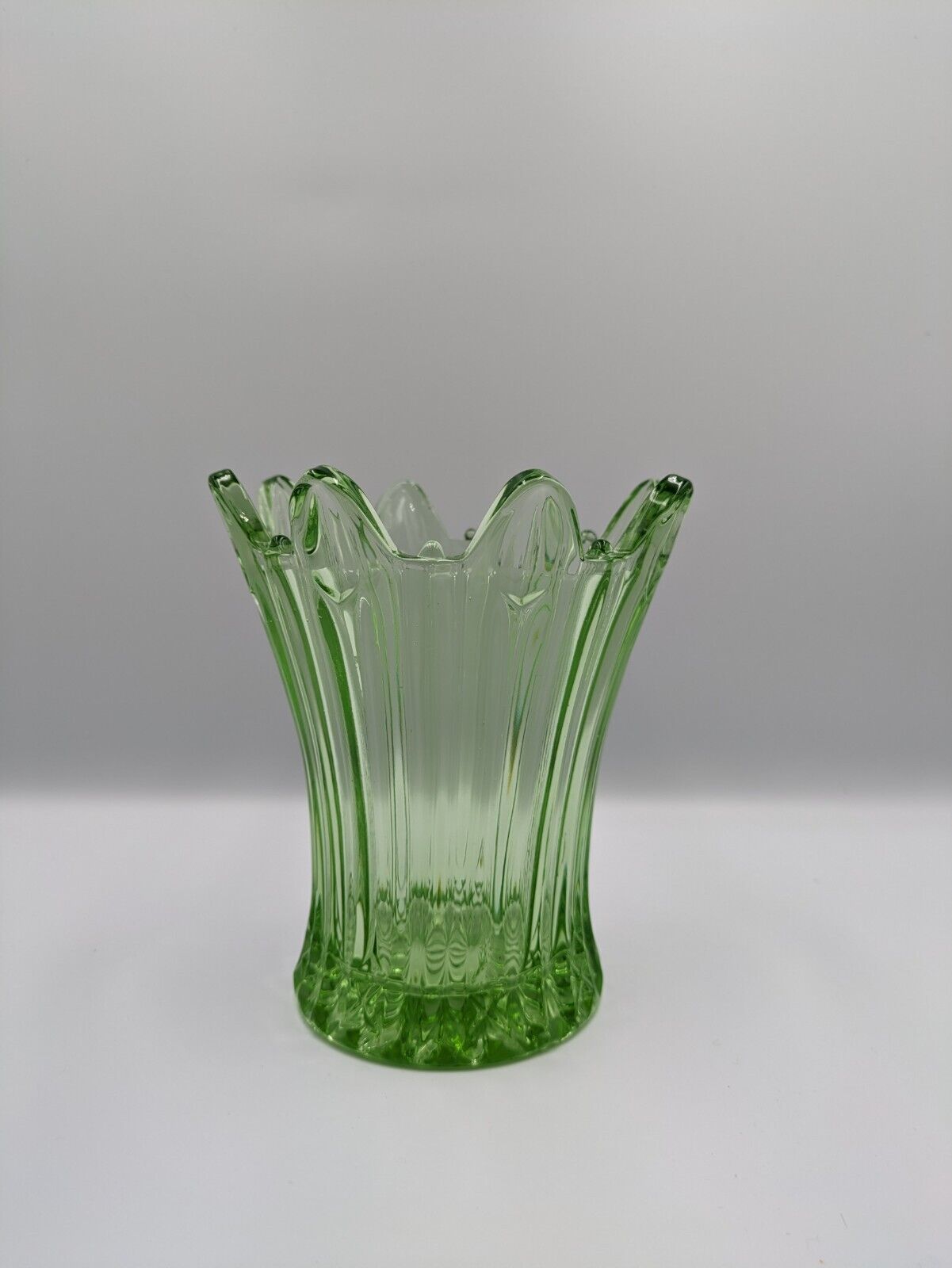 Large Art Deco Sowerby Green Glass Splash Vase 1930s Mint Condition Flowers Prop
