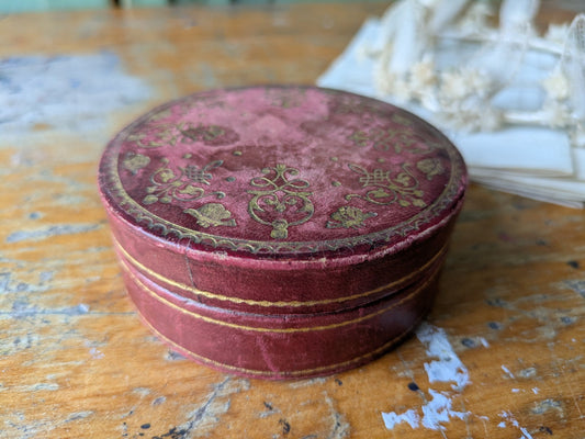 Vintage Leather Maroon Gold Trim Round Trinket Pill Box Storage Pot Pattern Vgc