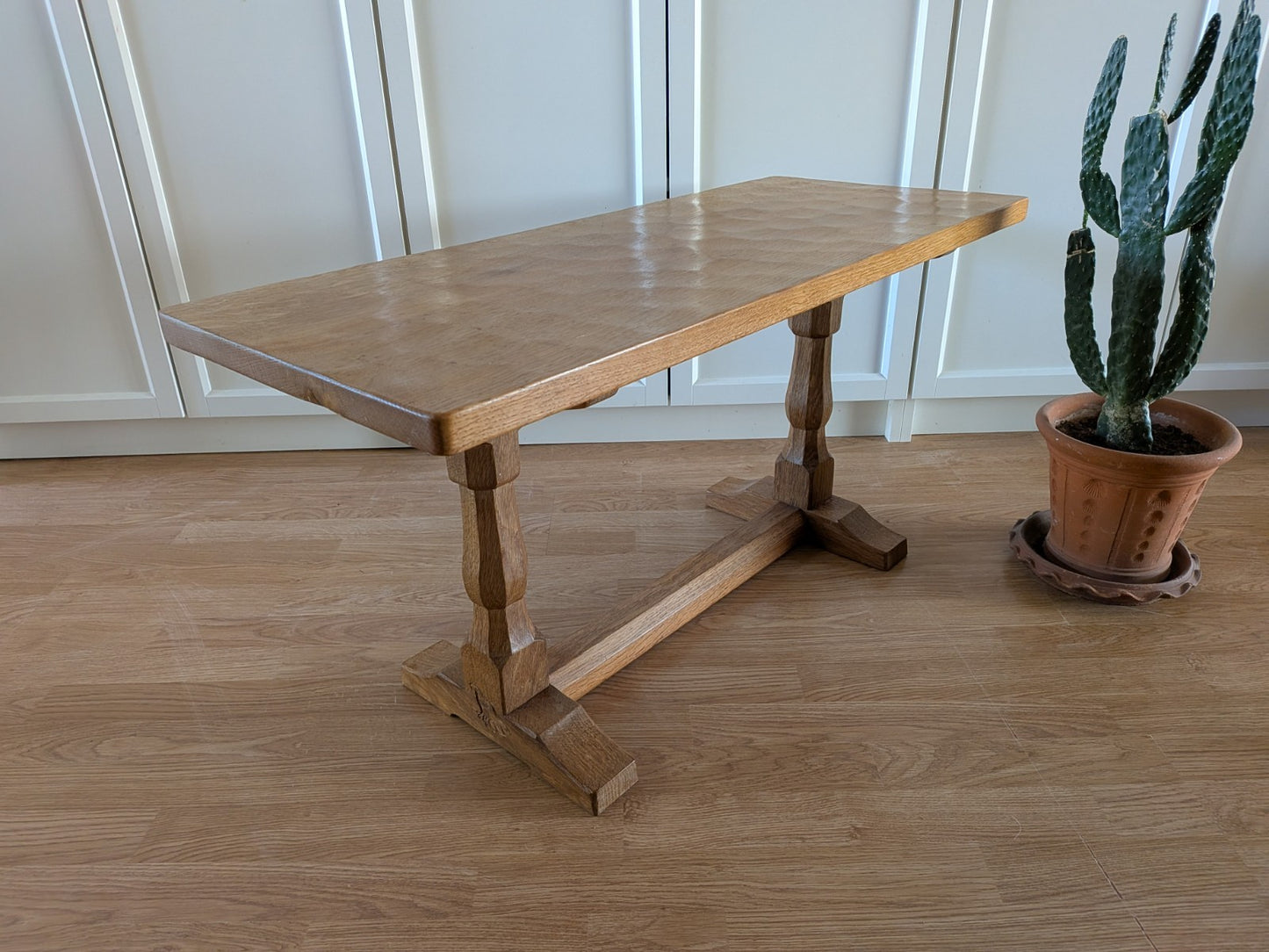 Ex. Mouseman Apprentice Eagleman  Albert Jeffray Oak Coffee Table Critter Adzed