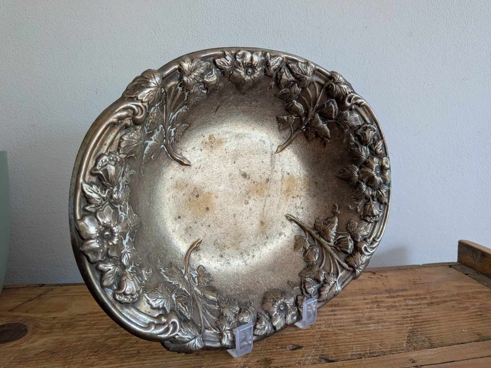 Vintage Silver Plate Grape Dish Prop Dish Metal Antique Prop Film TV Serving Old