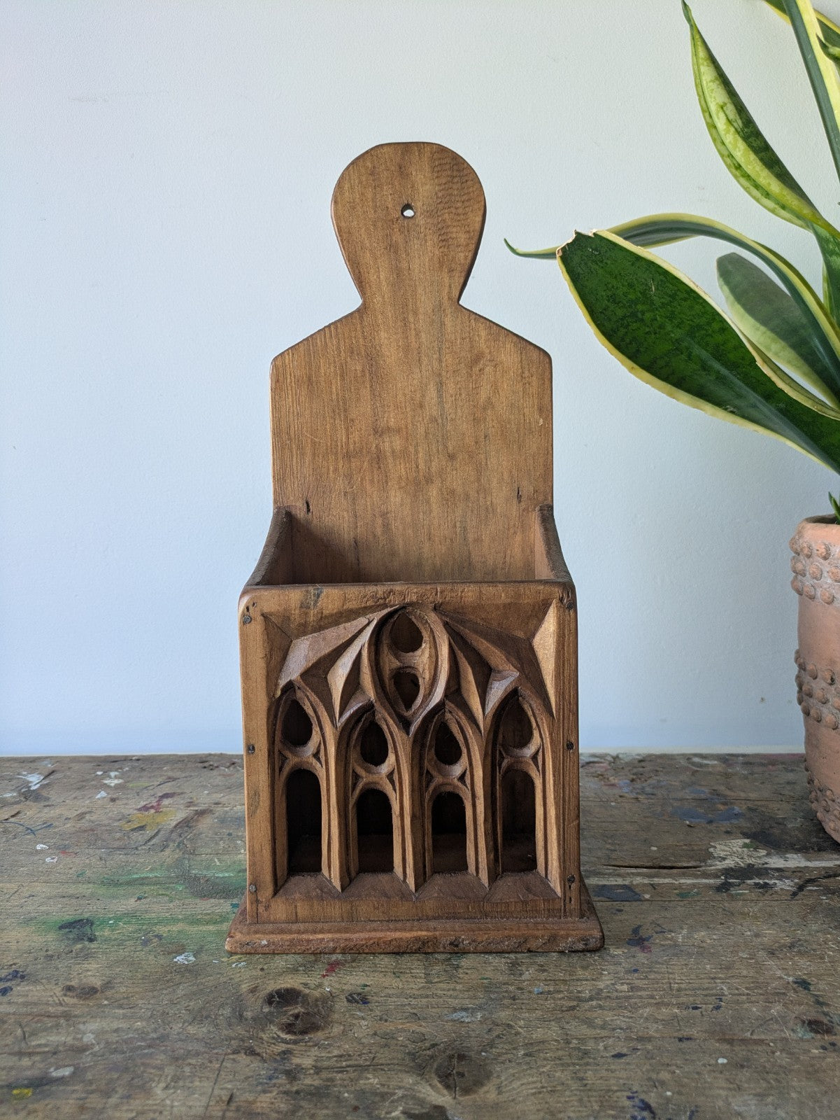RUSTIC CARVED WOODEN COUNTRY HOUSE GOTHIC CHURCH STYLE CANDLE BOX WALL SCONCE 