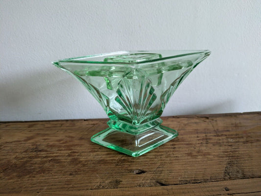 Stunning Bagley Art Deco Green Glass Flower Vase Bowl Vintage Antique Spinette