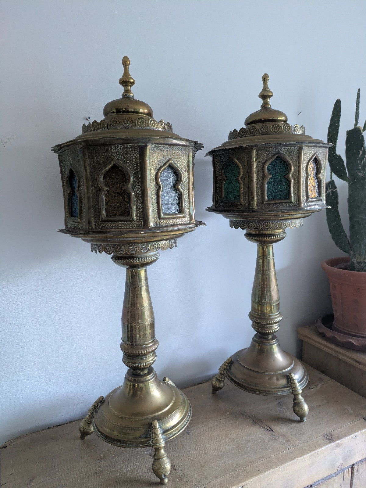 VTG Moroccan Brass Floor Lamps Stained Glass Gothic Original Pair Lights Props 