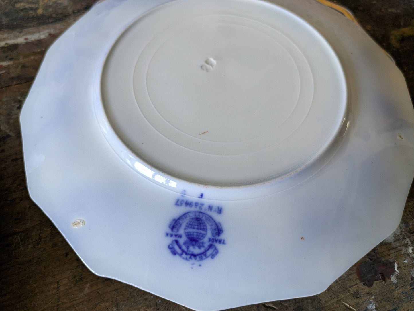 16 Piece Antique Vtg W. H. GRINDLEY Argyle Flow Blue Dinner Dessert Plates Set
