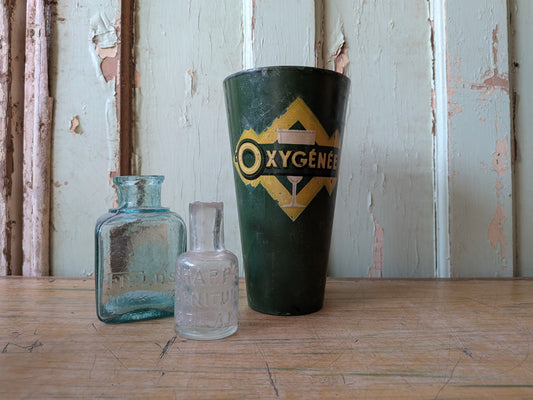 Games Dice Cup Tumbler Bar Decor Absinthe Oxygénée Prop Vintage 1920s French  