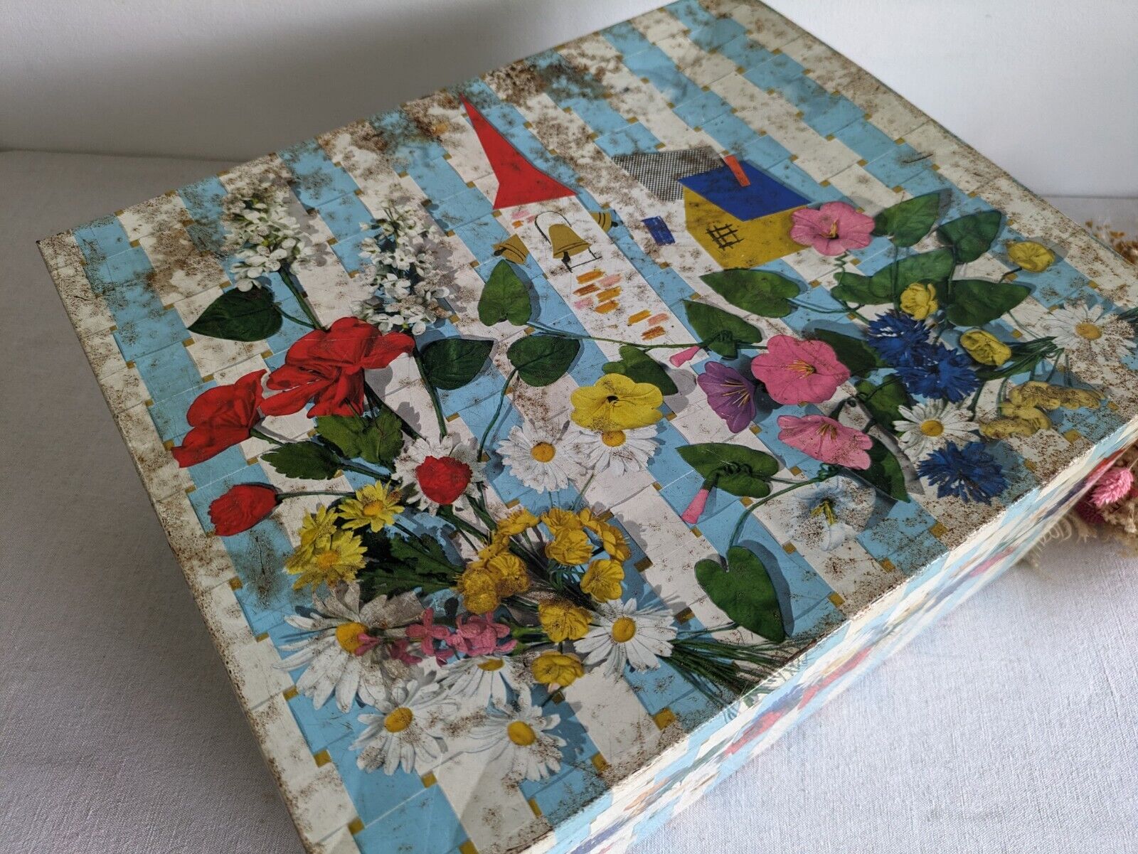 Rare French Oversize XL Coq Blanc Bonbon Sweet Collectable Tin Box Container Vtg