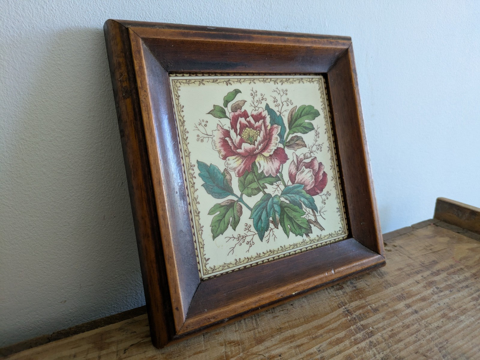 Antique Vintage MAW & Co Wooden FRAMED Ceramic TILE Trivet Floral Rose Stand Vgc