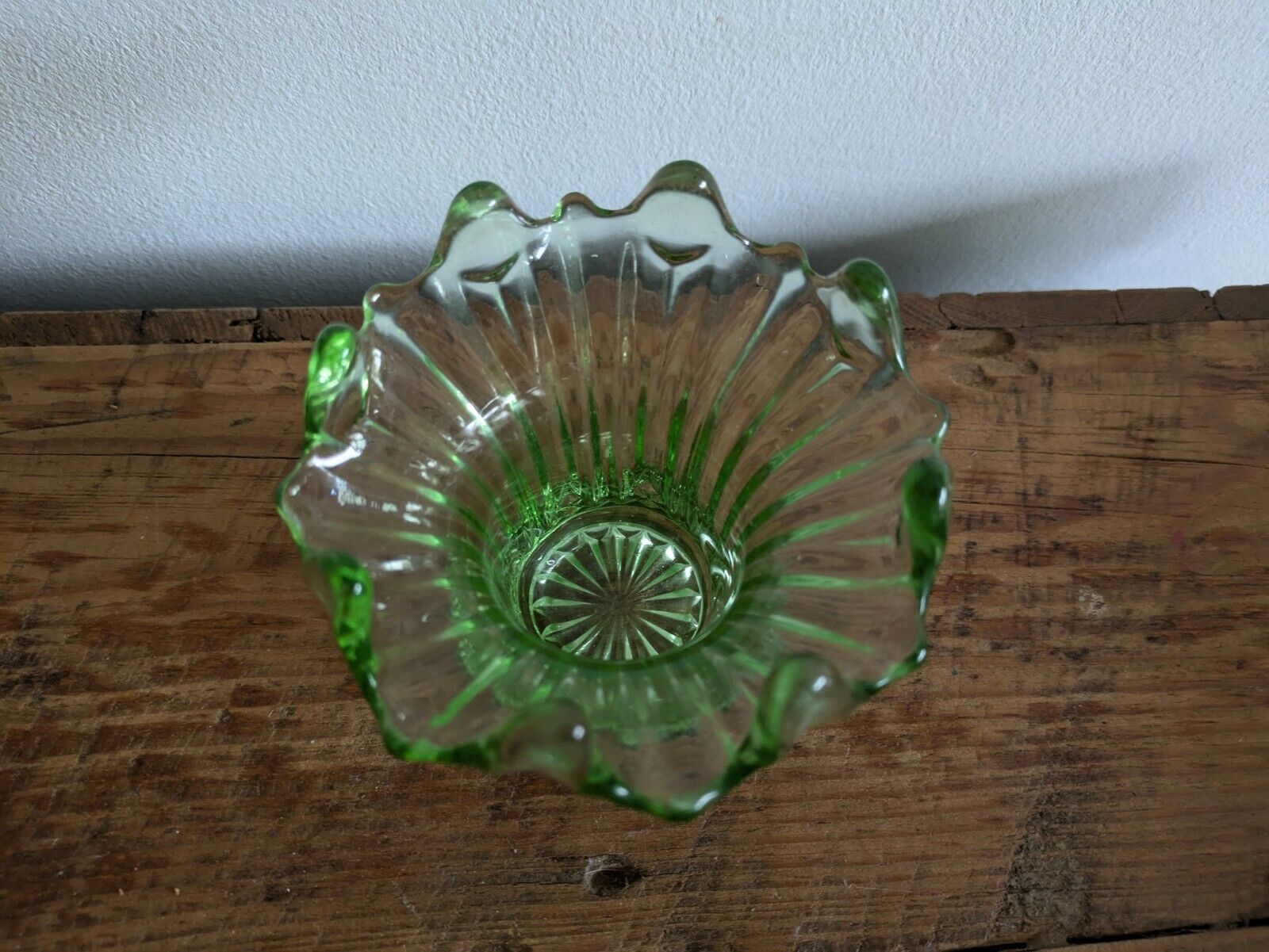 Vintage Art Deco 1930's SOWERBY Lily Gren Pressed Art Glass Posy Vase VGC Small
