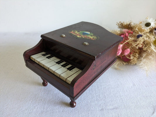 VINTAGE CHILDRENS TOY 'GRAND BABY PIANO' c1930s RETRO MUSIC PLAY SMALL ANTIQUE 
