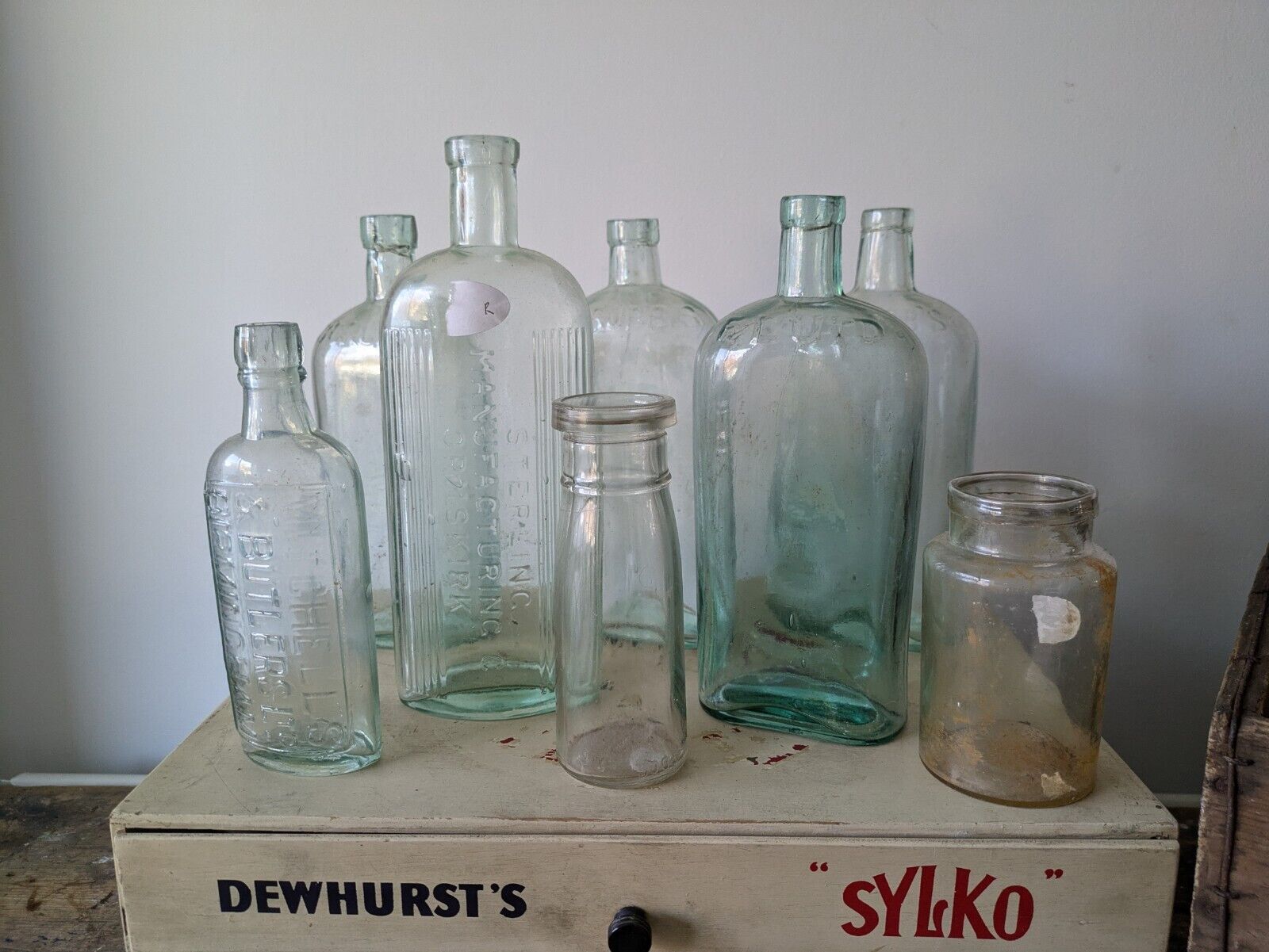 8x Antique Vintage Glass Bottles vase flower Scrubbs Chemist apothecary curved